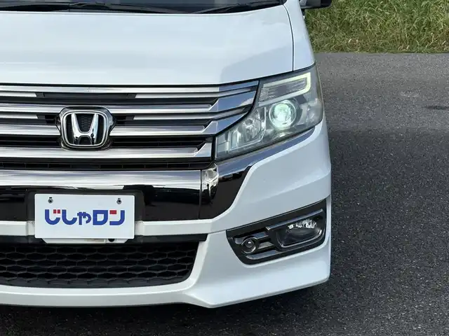 ホンダ ステップワゴン スパーダ Z クールスピリット 埼玉県 2012(平24)年 10.7万km ホワイトオーキッドパール (株)IDOMが運営する【じしゃロン鳩ヶ谷店】の自社ローン専用車両になりますこちらは現金またはオートローンご利用時の価格です。自社ローンご希望の方は別途その旨お申付け下さい/登録時106449km/ハーフレザーシート/両側パワースライドドア/ETC/純正HIDヘッドライト/フォグランプ/１７インチAW/クルーズコントロール/パドルシフト/革巻ステアリング/電動格納機能付きウインカーミラー/ドアバイザー/純正フロアマット/取扱説明書