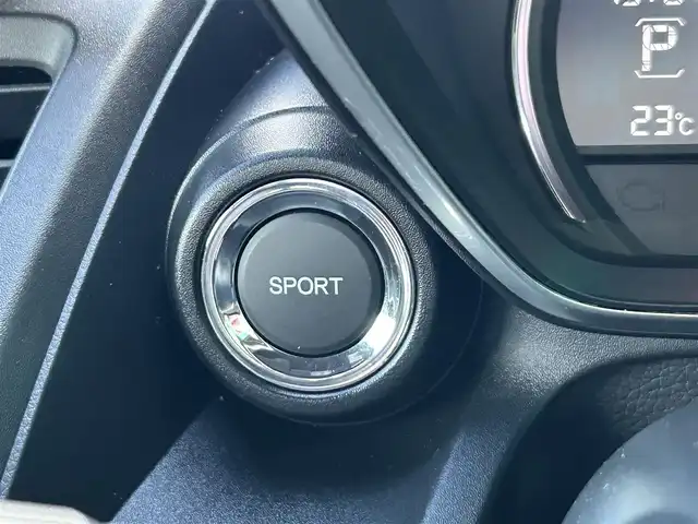 ホンダ Ｓ６６０ α 宮城県 2016(平28)年 4万km プレミアムスターホワイトパール センターディスプレイ/・6.1インチワイドディスプレイ/・Bluetooth/・HDMI/シティブレーキアクティブシステム/＝＝＝/革巻きステアリング/ステアリングスイッチ/パドルシフト/クルーズコントロール/ハーフレザーシート/LEDヘッドランプ/オートライト/スマートキー＆プッシュスタート/純正15インチAW（フロント）/純正16インチAW（リア）/純正フロアマット/Wエアバッグ