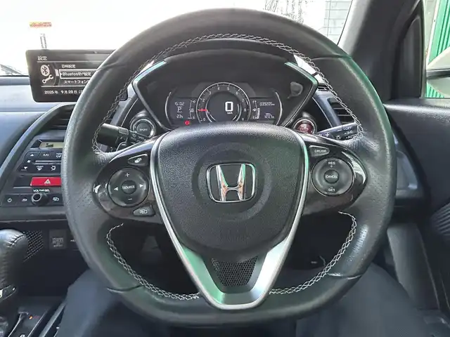 ホンダ Ｓ６６０ α 宮城県 2016(平28)年 4万km プレミアムスターホワイトパール センターディスプレイ/・6.1インチワイドディスプレイ/・Bluetooth/・HDMI/シティブレーキアクティブシステム/＝＝＝/革巻きステアリング/ステアリングスイッチ/パドルシフト/クルーズコントロール/ハーフレザーシート/LEDヘッドランプ/オートライト/スマートキー＆プッシュスタート/純正15インチAW（フロント）/純正16インチAW（リア）/純正フロアマット/Wエアバッグ