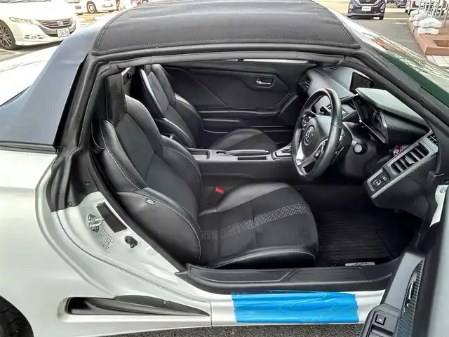 ホンダ Ｓ６６０ α 宮城県 2016(平28)年 4万km プレミアムスターホワイトパール センターディスプレイ/・6.1インチワイドディスプレイ/・Bluetooth/・HDMI/シティブレーキアクティブシステム/＝＝＝/革巻きステアリング/ステアリングスイッチ/パドルシフト/クルーズコントロール/ハーフレザーシート/LEDヘッドランプ/オートライト/スマートキー＆プッシュスタート/純正15インチAW（フロント）/純正16インチAW（リア）/純正フロアマット/Wエアバッグ