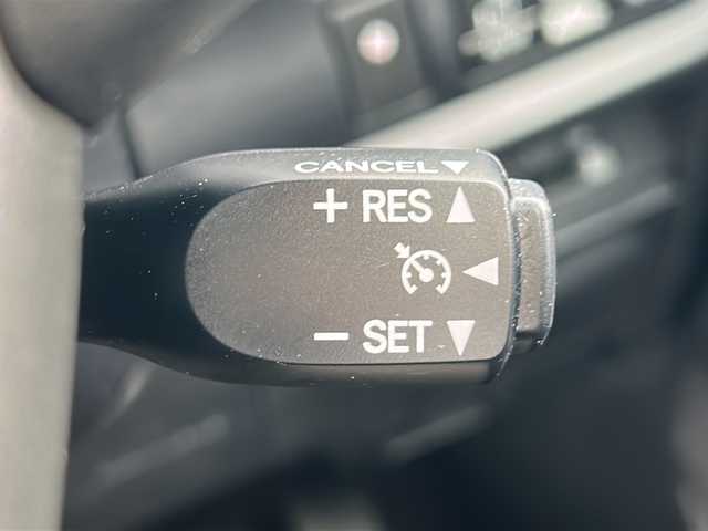 トヨタ ヴォクシー ハイブリッド ZS 煌Ⅱ 三重県 2020(令2)年 2.5万km ブラック 純正10型ナビ /バックカメラ /両側パワースライドドア/ビルトインETC2.0 /GPSレーダー探知機(TZ-R203L) /スペアキー /前席シートヒーター /コーナーセンサー /前後ドライブレコーダー/クルーズコントロール/レーンキープアシスト/衝突軽減ブレーキ/LEDヘッドライト/オートハイビーム /オートライト/革巻きステアリング/ステアリングスイッチ/リヤサンシェード/純正フロアマット /禁煙車