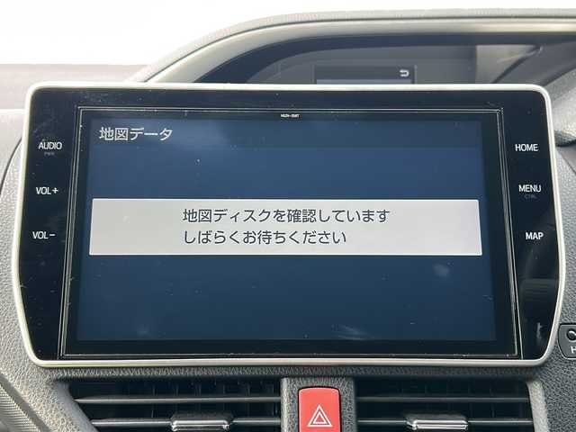トヨタ ヴォクシー ハイブリッド ZS 煌Ⅱ 三重県 2020(令2)年 2.5万km ブラック 純正10型ナビ /バックカメラ /両側パワースライドドア/ビルトインETC2.0 /GPSレーダー探知機(TZ-R203L) /スペアキー /前席シートヒーター /コーナーセンサー /前後ドライブレコーダー/クルーズコントロール/レーンキープアシスト/衝突軽減ブレーキ/LEDヘッドライト/オートハイビーム /オートライト/革巻きステアリング/ステアリングスイッチ/リヤサンシェード/純正フロアマット /禁煙車