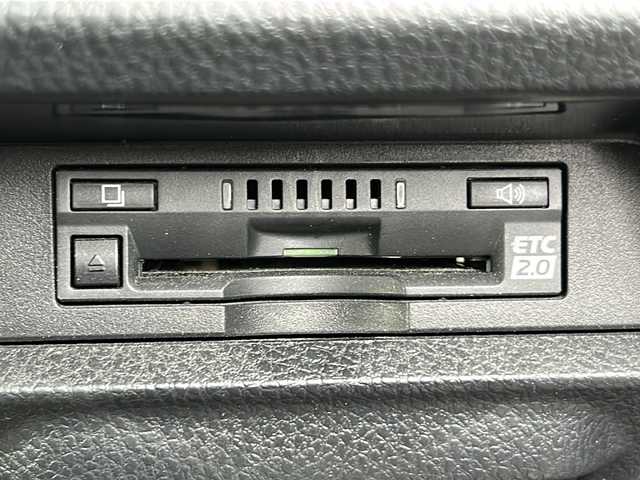 トヨタ ヴォクシー ハイブリッド ZS 煌Ⅱ 三重県 2020(令2)年 2.5万km ブラック 純正10型ナビ /バックカメラ /両側パワースライドドア/ビルトインETC2.0 /GPSレーダー探知機(TZ-R203L) /スペアキー /前席シートヒーター /コーナーセンサー /前後ドライブレコーダー/クルーズコントロール/レーンキープアシスト/衝突軽減ブレーキ/LEDヘッドライト/オートハイビーム /オートライト/革巻きステアリング/ステアリングスイッチ/リヤサンシェード/純正フロアマット /禁煙車