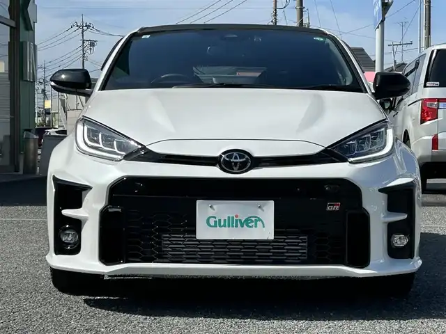トヨタ ＧＲヤリス RZ ハイパフォーマンス 埼玉県 2021(令3)年 1.2万km プラチナホワイトパールマイカ ・ディーラー記録R4：5：6年　/・JBLサウンド/・トルセンLSD/・４WD/・6速マニュアル/・セーフティーセンス　/・レーダークルーズコントロール　/・BSM　/・LTA　/・HUD　/・RSA　/・PCS　/・RCTA　/・ディスプレイオーディオナビ　/・バックカメラ　/・ドライブレコーダー/・ＥＴＣ２．０/・カーボン調ルーフ/・ブレンボキャリパー/オートハイビーム/・オートライト/・LEDヘットライト/・LEDフォグライト/・ステアリングヒーター/・アイドリングストップ/・黒ハーフレザープレミアムスポーツシート/・シートヒーター/・スマートキー×２/・プッシュスタート/・保証書/・取説