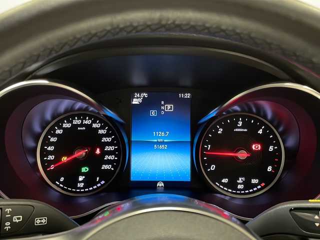 メルセデス・ベンツ Ｃ２２０ｄ ステーションワゴン アバンギャルドAMGライン 新潟県 2018(平30)年 5.2万km ポーラホワイト オプション/パノラミックスライディングルーフ/レーダーセーフティパッケージ/・アクティブレーンキープアシスト/・アクティブブラインドスポットアシスト/・ステアリングパイロット/主要装備/純正HDDナビ/・CD/DVD/・Bluetooth/・USB/・フルセグTV)/本革シート/シートヒーター/パワーバックドア/クルーズコントロール＆可変スピードリミッター/パーキングアシスト/バックカメラ/ETC