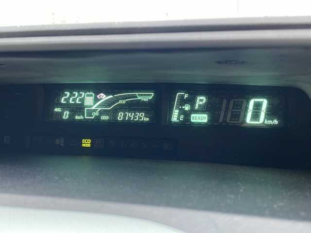 トヨタ アクア S 青森県 2013(平25)年 8.8万km ライムホワイトパールクリスタルシャイン 寒冷地仕様/ワンオーナー/社外SDナビ・ワンセグTV/CD・DVD・SD/バックカメラ/ワイパーデアイサー/ETC/スマートキー/プッシュスタート/オートライト/LEDヘッドライト/フォグランプ/社外15インチアルミ