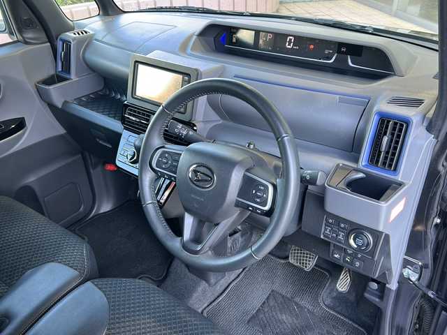 ダイハツ タント カスタム RS 静岡県 2019(令1)年 5.5万km ブラックマイカメタリック 【安全装備】/スマートアシスト/衝突回避・軽減ブレーキ機能 /（車速約4km/hから80km/h間時警報アラーム喚起作動/（前車相対速度約30km/h未満時衝突回避機能作動）/（前車相対速度約30km/hから80km/h時衝突軽減ブレーキ作動）/（対歩行者：車速約30km/h未満時回避機能作動、50km/h未満時軽減機能作動）/オートハイビーム（作動車速：約25km/h以上時）/誤発進抑制機能（障害物検知範囲前方4m以内・後方3m以内）/車線逸脱警報＆逸脱抑制制御（作動車速：約60km/h以上時）/先行車発進お知らせ機能/進入禁止標識認識機能/【主要装備】/純正ナビ　/フルセグテレビ　/アラウンドビューモニター　/ＥＴＣ　/両側パワースライドドア　/前席シートヒーター　/ハーフレザーシート　/スマートキー　/プッシュスタート　/ＬＥＤ　/後席モニター　/アイドリングストップ