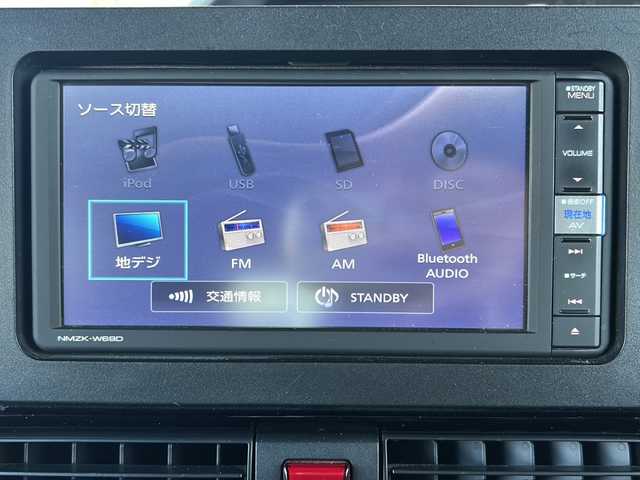 ダイハツ タント カスタム RS 静岡県 2019(令1)年 5.5万km ブラックマイカメタリック 【安全装備】/スマートアシスト/衝突回避・軽減ブレーキ機能 /（車速約4km/hから80km/h間時警報アラーム喚起作動/（前車相対速度約30km/h未満時衝突回避機能作動）/（前車相対速度約30km/hから80km/h時衝突軽減ブレーキ作動）/（対歩行者：車速約30km/h未満時回避機能作動、50km/h未満時軽減機能作動）/オートハイビーム（作動車速：約25km/h以上時）/誤発進抑制機能（障害物検知範囲前方4m以内・後方3m以内）/車線逸脱警報＆逸脱抑制制御（作動車速：約60km/h以上時）/先行車発進お知らせ機能/進入禁止標識認識機能/【主要装備】/純正ナビ　/フルセグテレビ　/アラウンドビューモニター　/ＥＴＣ　/両側パワースライドドア　/前席シートヒーター　/ハーフレザーシート　/スマートキー　/プッシュスタート　/ＬＥＤ　/後席モニター　/アイドリングストップ