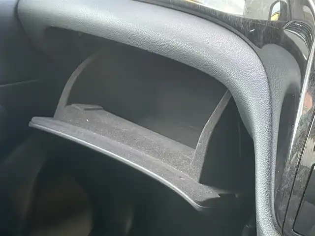 日産 エルグランド ライダー 黒クロス マニュアル 静岡県 2010(平22)年 11.3万km ブリリアントホワイトパール １オーナー　/純正ナビ（HC510D-W）/地デジ　/Bカメラ　/純正後席モニター/両側パワスラ　/木目調パネル　/ハーフレザーシート/ETC　/オートライト　/オーテック18インチAW　/ウィンカーミラー　/スマートキー　/スペアキー　/保証書　/取説