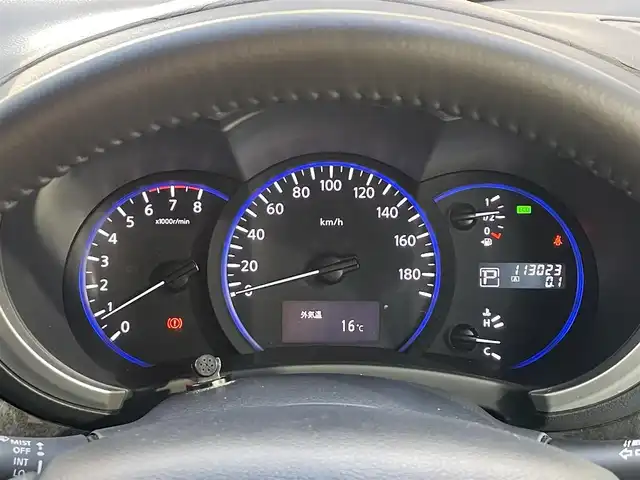 日産 エルグランド ライダー 黒クロス マニュアル 静岡県 2010(平22)年 11.3万km ブリリアントホワイトパール １オーナー　/純正ナビ（HC510D-W）/地デジ　/Bカメラ　/純正後席モニター/両側パワスラ　/木目調パネル　/ハーフレザーシート/ETC　/オートライト　/オーテック18インチAW　/ウィンカーミラー　/スマートキー　/スペアキー　/保証書　/取説