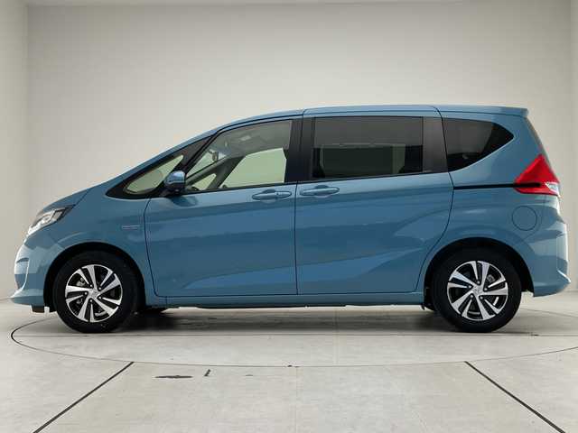 ホンダ フリード ハイブリット G ホンダセンシング 愛知県 2019(令1)年 1.9万km ブルーホライゾンM 純正10型ナビ/フリップダウンモニター/両側パワースライドドア/レーダークルーズコントロール/フルセグ/CD DVD/Bluetooth/バックカメラ/純正アルミホイール/ETC/LEDヘッドライト/レーンキープアシスト/オートマチックハイビーム/ドライブレコーダー/衝突軽減システム/フルセグ/CD DVD/Bluetooth/ステアリングスイッチ/スマートキー/プッシュスタート