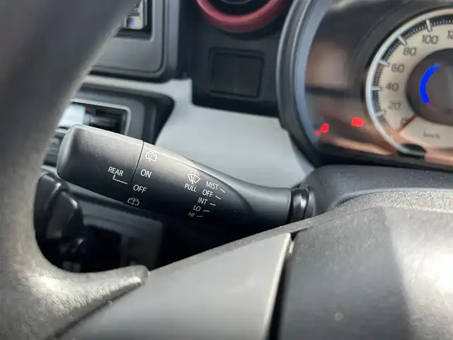 スズキ スペーシア HYBRID G 福岡県 2023(令5)年 3.2万km シフォンアイボリーM ETC/Bluetooth接続/エンジンスタートボタン/スマートキー/車外バックカメラ/後方コーナーセンサー/オートライト/盗難防止装置/レーンキープアシスト/横滑り防止装置