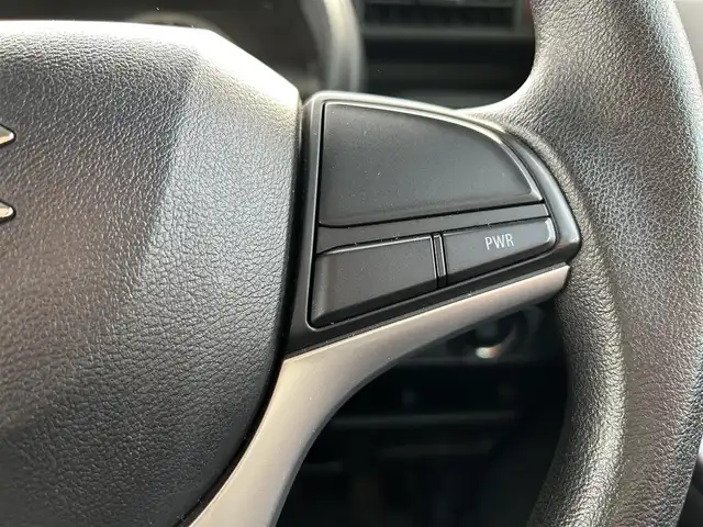 スズキ スペーシア HYBRID G 福岡県 2023(令5)年 3.2万km シフォンアイボリーM ETC/Bluetooth接続/エンジンスタートボタン/スマートキー/車外バックカメラ/後方コーナーセンサー/オートライト/盗難防止装置/レーンキープアシスト/横滑り防止装置