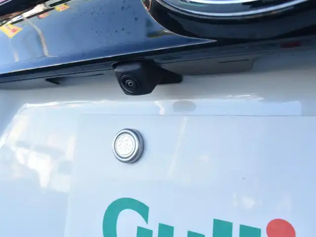 トヨタ ヤリスクロス Z 神奈川県 2023(令5)年 1.5万km ブラックマイカ/プラチナホワイトパールマイカ ワンオーナー/ツートンカラー/ハンズフリーパワーバックドア/セーフティセンス（衝突回避支援パッケージ）/：先行車発進告知機能/：セカンダリーコリジョンブレーキ/：パーキングサポートブレーキ（前後方静止物）/フルLEDヘッドライト/：フルLEDターンランプ/：ステアリングヒーター/オートエアコン（ナノイーX）/8インチディスプレイオーディオ/：ナビゲーション/：Bluetoothオーディオ/：バックカメラ/純正18インチアルミホイール/ドライブレコーダー付自動防眩インナーミラー/タイプC充電用端子/ビルトインETC2.0/純正フロアマット/：ドアバイザー/ーーーーーーーーーーーーーーーーーーーーーーーーーー/保証書/取扱説明書/ナビ取説/スペアスマートキー×1本