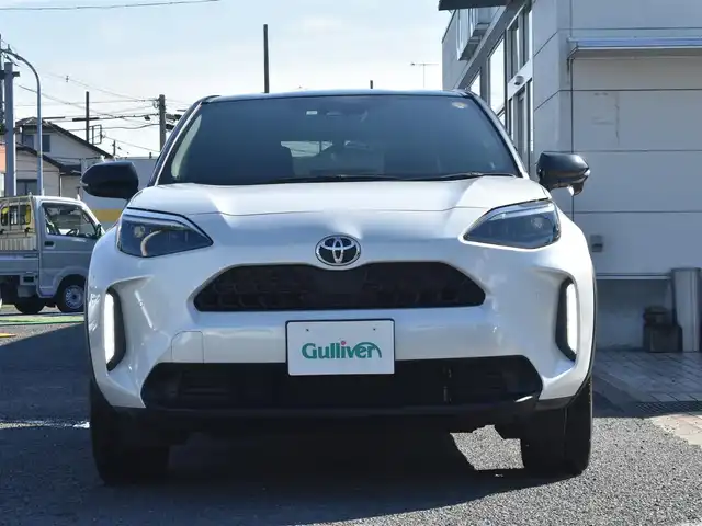 トヨタ ヤリスクロス Z 神奈川県 2023(令5)年 1.5万km ブラックマイカ/プラチナホワイトパールマイカ ワンオーナー/ツートンカラー/ハンズフリーパワーバックドア/セーフティセンス（衝突回避支援パッケージ）/：先行車発進告知機能/：セカンダリーコリジョンブレーキ/：パーキングサポートブレーキ（前後方静止物）/フルLEDヘッドライト/：フルLEDターンランプ/：ステアリングヒーター/オートエアコン（ナノイーX）/8インチディスプレイオーディオ/：ナビゲーション/：Bluetoothオーディオ/：バックカメラ/純正18インチアルミホイール/ドライブレコーダー付自動防眩インナーミラー/タイプC充電用端子/ビルトインETC2.0/純正フロアマット/：ドアバイザー/ーーーーーーーーーーーーーーーーーーーーーーーーーー/保証書/取扱説明書/ナビ取説/スペアスマートキー×1本