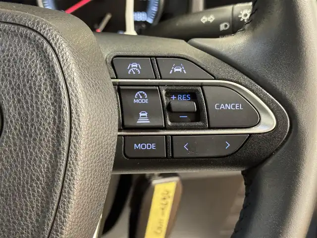 トヨタ ヴォクシー S－G 群馬県 2023(令5)年 1.3万km マッシブグレー トヨタセーフティセンス/・プリクラッシュセーフティ/・レーンディパーチャーアラート/・クリアランスソナー/・レーダークルーズコントロール/・ロードサインアシスト/・プロアクティブドライビングアシスト/・パーキングサポートブレーキ/純正ディスプレイオーディオ（ナビ機能付き）/・フルセグTV/・BT/DVD/CD/USB/・AppleCarPlay/AndroidAuto/・FM/AM/バックカメラ/ビルトインETC2.0/両側パワースライドドア/電子パーキング/ブレーキーオートホールド/革巻きステアリング/ステアリングスイッチ/スマートキー/プッシュスタート/LEDヘッドライト/オートライト/オートマチックハイビーム/純正16インチAW/純正ドアバイザー/フロアマット/電動格納ウィンカーミラー/横滑り防止機能