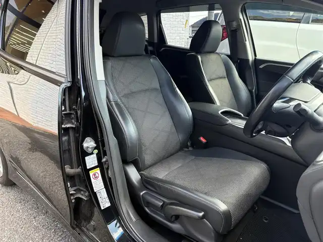 ホンダ ジェイド ハイブリッド X 高知県 2015(平27)年 11.1万km クリスタルブラックパール (株)IDOMが運営する【じしゃロン高知店】の自社ローン対象車両になります。こちらは現金ご利用時の価格です。自社ローンご希望の方は別途その旨お申付け下さい。/純正ナビ　バックカメラ　ホンダセンシング　スマートキー　ハーフレザーシート　クルーズコントロール　ハーフレザーシート　フロアマット　ドアバイザー