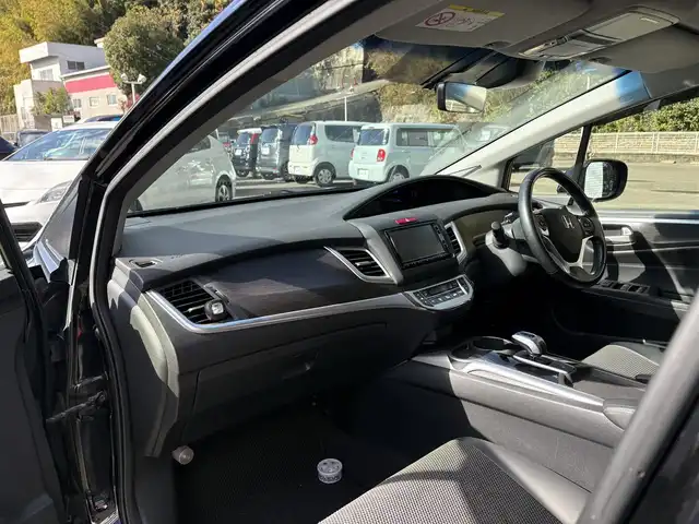 ホンダ ジェイド ハイブリッド X 高知県 2015(平27)年 11.1万km クリスタルブラックパール (株)IDOMが運営する【じしゃロン高知店】の自社ローン対象車両になります。こちらは現金ご利用時の価格です。自社ローンご希望の方は別途その旨お申付け下さい。/純正ナビ　バックカメラ　ホンダセンシング　スマートキー　ハーフレザーシート　クルーズコントロール　ハーフレザーシート　フロアマット　ドアバイザー