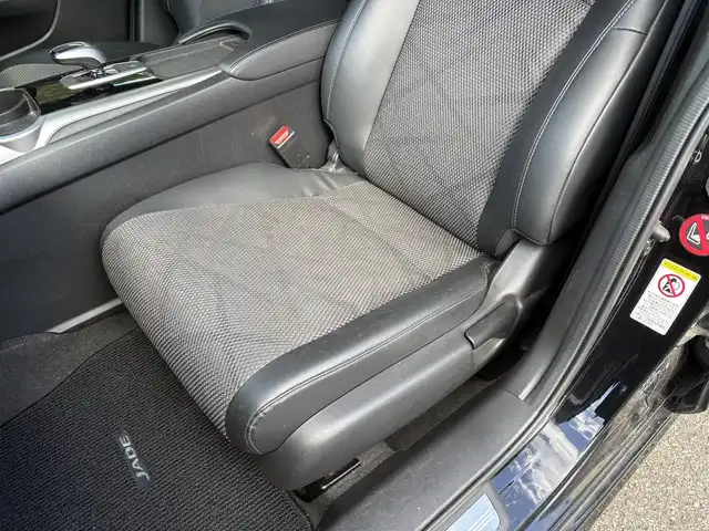 ホンダ ジェイド ハイブリッド X 高知県 2015(平27)年 11.1万km クリスタルブラックパール (株)IDOMが運営する【じしゃロン高知店】の自社ローン対象車両になります。こちらは現金ご利用時の価格です。自社ローンご希望の方は別途その旨お申付け下さい。/純正ナビ　バックカメラ　ホンダセンシング　スマートキー　ハーフレザーシート　クルーズコントロール　ハーフレザーシート　フロアマット　ドアバイザー