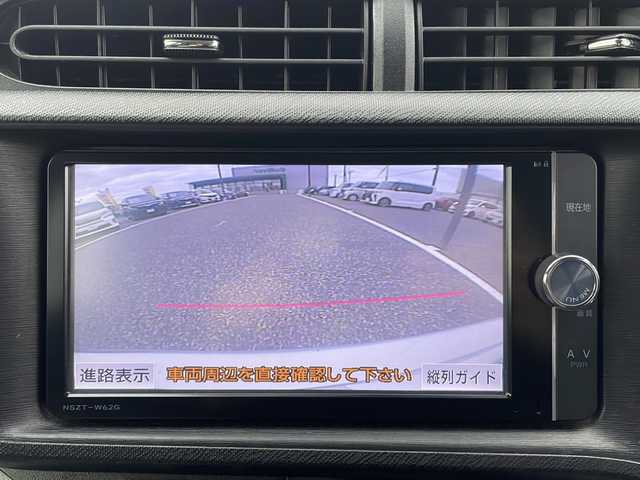 トヨタ アクア S 島根県 2012(平24)年 17.7万km シルバーM 純正ナビ（NSZT-W62G）/Bluetooth接続/バックカメラ/ETC/横滑り防止装置/純正フロアマット