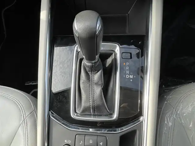 マツダ ＣＸ－５ XD エクスクルーシブモード 大阪府 2022(令4)年 3.7万km スノーフレイクホワイトパールマイカ 純正ナビ　/全方位モニター　/前後ドライブレコーダー　/ＥＴＣ　/ＢＳＭ　/ＨＵＤ　/パワーバックドア　/パドルシフト　/ターボ/レーダークルーズコントロール　/Ｄ／Ｎ席パワーシート　/シートヒーター　/ステアリングヒーター/革巻きステアリング/純正フロアマット/LEDヘッド/純正19インチAW/スペアキー/保証書