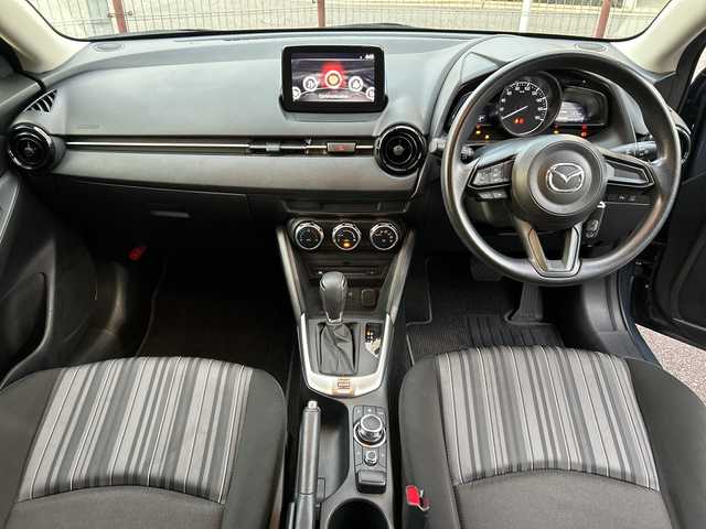 マツダ マツダ２ 15S スマートエディション 広島県 2020(令2)年 2.9万km ポリメタルグレーM 禁煙車/スマートシティブレーキサポート/車線逸脱警報/ハイビームアシスト/BSM/マツダコネクト/・ＣＤ/ＤＶＤ/フルセグ/Bluetooth/AUX/USB/３６０°ビュー・モニター/フロントパーキングセンサー（センター／コーナー）/ステアリングスイッチ/オートライト/LEDヘッドライト/シャークフィンアンテナ/スマートキー/プッシュスタート/360°ドライブレコーダー（ユピテル）/ETC/純正フロアマット