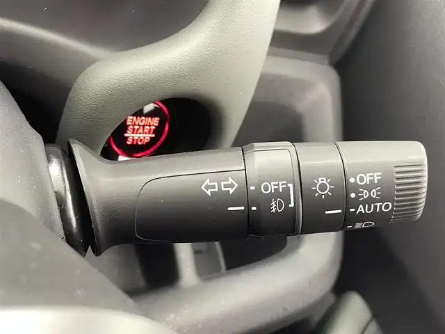 ホンダ フリード クロスター 熊本県 2025(令7)年 0.1万km未満 クリスタルブラックパール 登録済未使用車/純正ナビLXM-242ZFNI（ＡｐｐｌＣａｒＰｌａｙ・ＡｎｄｒｏｉｄＡｕｔｏ・ＢＴ・フルセグ・ＵＳＢ）/バックカメラ　/両側パワースライドドア　/前後クリアランスソナー　/前席シートヒーター　/ホンダセンシング/・衝突軽減ブレーキ/・踏み間違い衝突軽減システム/・急アクセル抑制機能/・路外逸脱抑制機能/・歩行者事故低減ステアリング/・アダブティブクルーズコントロール/・車線維持支援システム/・先行車発進お知らせ/・標識認識システム/・ブラインドスポットモニター/・パーキングサポートブレーキ/・オートマチックハイビーム/横滑り防止/ハーフレザーシート/純正１５インチAW/オートライト/LEDヘッドライト/フォグライト/スマートキー/プッシュスタート/スペアキー1本/取扱説明書