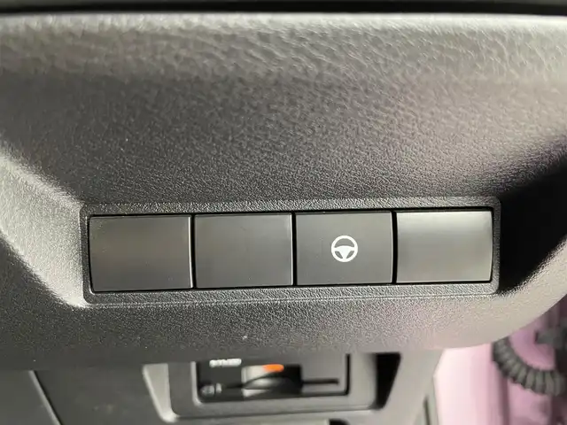 日産 ノート X 富山県 2021(令3)年 1.7万km ピンク 純正ナビ（AM/FM/BT/USB/HDMI/フルセグ）/全方位カメラ/ドライブレコーダー/ETC/デジタルインナーミラー/ブラインドスポットモニター/衝突被害軽減システム/レーダークルーズコントロール/レーンキープアシスト/コーナーセンサー/横滑り防止装置/アイドリングストップ/純正アルミホイール/純正フロアマット/オートLEDライト/オートマチックハイビーム/置くだけ充電/スマートキー