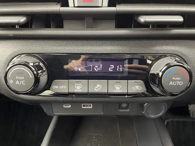 日産 ノート X 富山県 2021(令3)年 1.7万km ピンク 純正ナビ（AM/FM/BT/USB/HDMI/フルセグ）/全方位カメラ/ドライブレコーダー/ETC/デジタルインナーミラー/ブラインドスポットモニター/衝突被害軽減システム/レーダークルーズコントロール/レーンキープアシスト/コーナーセンサー/横滑り防止装置/アイドリングストップ/純正アルミホイール/純正フロアマット/オートLEDライト/オートマチックハイビーム/置くだけ充電/スマートキー