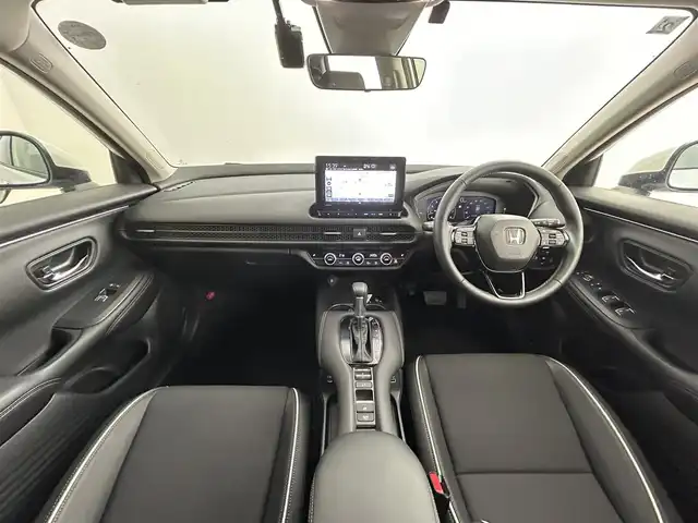 ホンダ ＺＲ－Ｖ X 道央・札幌 2024(令6)年 0.6万km プラチナホワイトパール ・４WD/・コンフォートビューパッケージ/・Honda CONNECT for Gathers＋ナビ装着用スペシャルパッケージ/・CD/DVD/SD/BT/Apple CarPlay/フルセグ/・バックカメラ/・ETC2.0/・純正ドライブレコーダー/・ホンダセンシング/・衝突軽減ブレーキ/・誤発進抑制機能/後方誤発進抑制機能/・車線維持支援システム/・渋滞追従機能付アダプティブクルーズコントロール/・パーキングセンサーシステム/・オートブレーキホールド/・ヒルディセントコントロール/・オートマチックハイビーム/・LEDヘッドライト/・ハーフレザーシート/・前席シートヒーター/・パワーバックドア/・純正18インチAW/・純正18インチAW夏タイヤ積込（4323、8分山）/・純正フロアマット/・取扱説明書