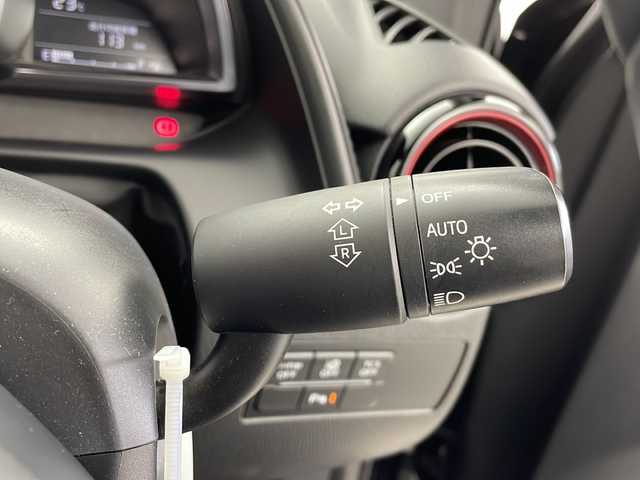 マツダ ＣＸ－３ 20S プロアクティブ 千葉県 2017(平29)年 4万km ジェットブラックマイカ 禁煙車/ブラインドスポットモニター/スマートシティーブレーキアシスト/パーキングセンサー/オートハイビーム/純正メモリナビ/　CD/DVD/BT/USB/AUX/バックカメラ/ETC/ヘッドアップディスプレイ/パドルシフト/革巻きステアリング/ステアリングスイッチ/スマートキー＆プッシュスタート/ウィンカーミラー/純正18インチアルミホイール