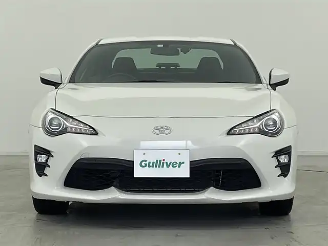 トヨタ ８６ GT 群馬県 2019(令1)年 3.1万km クリスタルホワイトパール スペアタイヤ/＝＝＝＝＝/純正７インチナビ/純正ETC/バックカメラ/クルーズコントロール/パドルシフト/ステアリングスイッチ/純正フロアマット/革巻きステアリング/360度ドライブレコーダー/レーザー受信対応レーダー探知機(ZERO708LV)