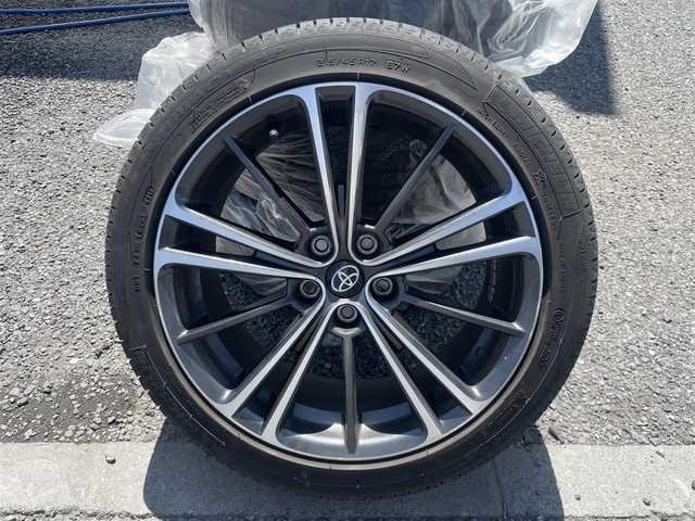 トヨタ ８６ GT 埼玉県 2013(平25)年 5.2万km サテンホワイトパール ・TRDエアロ/・HKSマフラー/・HKSサスペンション/・HKSタワーバー/・HKSマフラー/・ADVAN Racing RGIII 18インチAW/・HKSフラッシュエディター/・アルパインナビ/・バックカメラ/・プッシュスタート/・スマートキー×２/・革巻きステアリング/・電格ミラー/・オートライト/・フォグライト/・ワンオーナー/・ディーラー点検記録簿/・取扱説明書/・保証書/・純正AW積込み