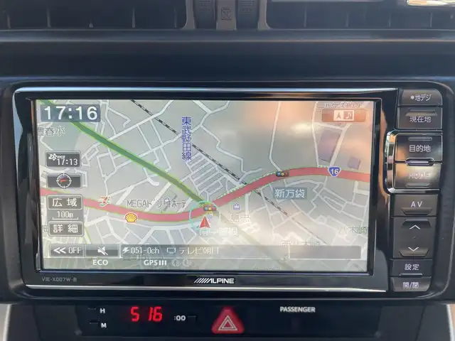トヨタ ８６ GT 埼玉県 2013(平25)年 5.2万km サテンホワイトパール ・ディーラー点検記録簿/・ワンオーナー/・TRDエアロ/・HKSマフラー/・HKSサスペンション/・HKSタワーバー/・HKSマフラー/・ADVAN Racing RGIII 18インチAW/・純正アルミ車載/・HKSフラッシュエディター/・アルパインナビ/・バックカメラ/・プッシュスタート/・スマートキー×２/・革巻きステアリング/・電格ミラー/・オートライト/・フォグライト/・保証書/・取扱説明書