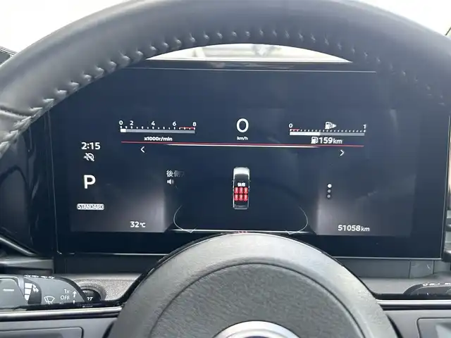 日産 セレナ ハイウェイスター V 静岡県 2023(令5)年 5.1万km ダイヤモンドブラック 純正メモリナビ/（BT/FM/AM/フルセグTV）/アラウンドビューモニター/ステアリングスイッチ/パドルシフト/デジタルインナーミラー/ワイヤレス充電/両側パワースライドドア/ブラインドスポットモニター/ハンズフリーオートスライドドア/サンシェード/ウィンカーミラー/電格ミラー/ETC2.0/取扱説明書/保証書