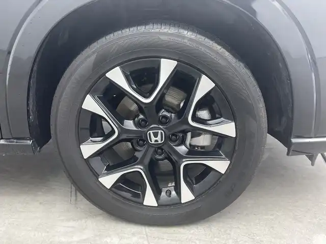 ホンダ ＺＲ－Ｖ ハイブリッド e:HEV Z 三重県 2023(令5)年 1.7万km クリスタルブラックパール 禁煙車　/ＢＯＳＥサウンド　/全方位モニター　/置くだけ充電　/純正ナビ/AM/FM/BT/USB/フルセグTV/スマホ連動　/2.0ＥＴＣ　/レザーシート　/シートヒーター/パワーシート　/クリアランスソナー　/ステアリングヒーター　/前後ドライブレコーダー　/パドルシフト　/パワーバックドア/取扱説明書/スペアキー有り