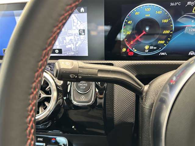 メルセデス・ベンツ ＣＬＡ２００ｄ AMGライン 福岡県 2022(令4)年 1.3万km コスモスブラック ＡＭＧラインＰＫＧ　/マルチビームＬＥＤヘッドライト　/ＡＣＣ　/ＢＳＭ　/アンビエントライト　/ハーフレザー　/純正ナビ／フルセグ　/Ｂｌｕｅｔｏｏｔｈ　/Ｂカメラ　/前後ドライブレコーダー　/純正１８インチＡＷ