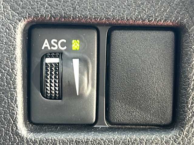 レクサス ＮＸ 300h Fスポーツ 茨城県 2016(平28)年 8.4万km グラファイトブラックガラスフレーク パノラマルーフ/純正メモリナビ/(地デジTV・CD・DVD・BT・USB・ラジオ再生)/プリクラッシュセーフティ/パノラミックビューモニター/パワーバックドア/レーダークルーズコントロール/レーンアシスト/本革シート/シートヒーター/パワーシート/ブラインドスポットモニター/ETC/オートライト/３眼LEDヘッドライト/純正inアルミホイール/純正フロアマット/スマートキー