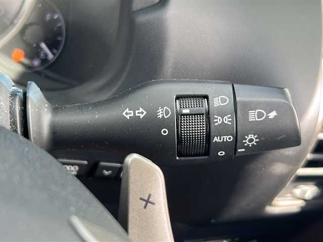 レクサス ＮＸ 300h Fスポーツ 茨城県 2016(平28)年 8.4万km グラファイトブラックガラスフレーク パノラマルーフ/純正メモリナビ/(地デジTV・CD・DVD・BT・USB・ラジオ再生)/プリクラッシュセーフティ/パノラミックビューモニター/パワーバックドア/レーダークルーズコントロール/レーンアシスト/本革シート/シートヒーター/パワーシート/ブラインドスポットモニター/ETC/オートライト/３眼LEDヘッドライト/純正inアルミホイール/純正フロアマット/スマートキー