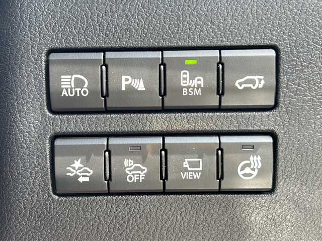 レクサス ＮＸ 300h Fスポーツ 茨城県 2016(平28)年 8.4万km グラファイトブラックガラスフレーク パノラマルーフ/純正メモリナビ/(地デジTV・CD・DVD・BT・USB・ラジオ再生)/プリクラッシュセーフティ/パノラミックビューモニター/パワーバックドア/レーダークルーズコントロール/レーンアシスト/本革シート/シートヒーター/パワーシート/ブラインドスポットモニター/ETC/オートライト/３眼LEDヘッドライト/純正inアルミホイール/純正フロアマット/スマートキー