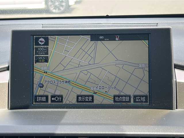 レクサス ＮＸ 300h Fスポーツ 茨城県 2016(平28)年 8.4万km グラファイトブラックガラスフレーク パノラマルーフ/純正メモリナビ/(地デジTV・CD・DVD・BT・USB・ラジオ再生)/プリクラッシュセーフティ/パノラミックビューモニター/パワーバックドア/レーダークルーズコントロール/レーンアシスト/本革シート/シートヒーター/パワーシート/ブラインドスポットモニター/ETC/オートライト/３眼LEDヘッドライト/純正inアルミホイール/純正フロアマット/スマートキー