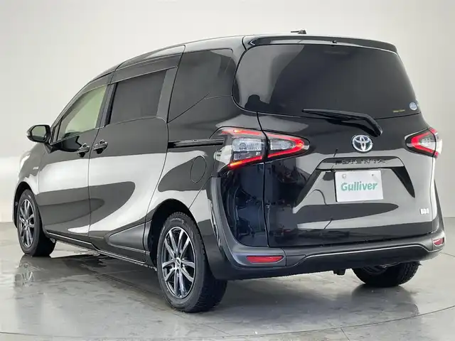 トヨタ シエンタ ハイブリッド G 愛知県 2015(平27)年 8.9万km ブラックマイカ 純正ナビ　フルセグＴＶ　Ｂｌｕｅｔｏｏｔｈ　シートヒーター　両側パワースライドドア　セーフティセンス　衝突軽減　車線逸脱　バックカメラ　ＥＴＣ　フロアマット　ＬＥＤオートライト　フォグライト　禁煙車