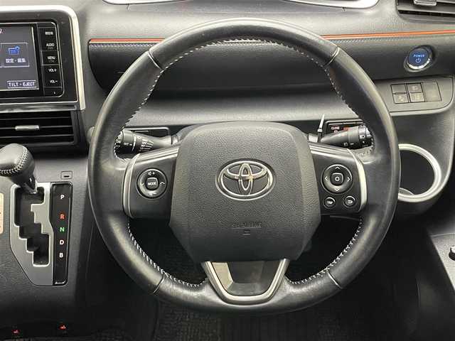 トヨタ シエンタ ハイブリッド G 愛知県 2015(平27)年 8.9万km ブラックマイカ 純正ナビ　フルセグＴＶ　Ｂｌｕｅｔｏｏｔｈ　シートヒーター　両側パワースライドドア　セーフティセンス　衝突軽減　車線逸脱　バックカメラ　ＥＴＣ　フロアマット　ＬＥＤオートライト　フォグライト　禁煙車