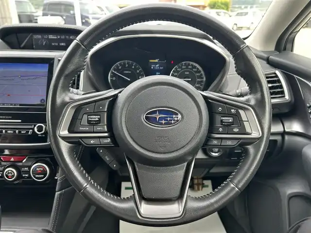 スバル インプレッサ スポーツ 2．0i－L アイサイト 和歌山県 2019(令1)年 10.6万km アイスシルバーメタリック 純正8インチナビ/バックカメラ/フルセグTV/BT/衝突軽減ブレーキ/レーダークルコン/後方コーナーセンサー/オートライト/横滑り防止/ETC/ドラレコ/パワーシート/シートメモリー/LEDヘッドライト/フォグランプ/パドルシフト/純正17インチアルミ/純正フロアマット/ドアバイザー
