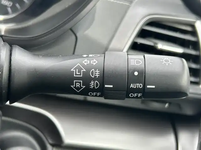 スバル インプレッサ スポーツ 2．0i－L アイサイト 和歌山県 2019(令1)年 10.6万km アイスシルバーメタリック 純正8インチナビ/バックカメラ/フルセグTV/BT/衝突軽減ブレーキ/レーダークルコン/後方コーナーセンサー/オートライト/横滑り防止/ETC/ドラレコ/パワーシート/シートメモリー/LEDヘッドライト/フォグランプ/パドルシフト/純正17インチアルミ/純正フロアマット/ドアバイザー