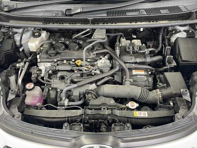 トヨタ シエンタ ハイブリッド Z 岐阜県 2023(令5)年 2.6万km ホワイトパールクリスタルシャイン 純正10.5型ディスプレイオーディオ/AM/FM/AppleCarPlay/AndroidAuto/Miracast/フルセグTV/パノラミックビューモニター/ビルトインETC/前方ドライブレコーダー/両側パワースライドドア/シートヒーター（運転席・助手席）/ステアリングヒーター/AC100V/AC1500W/LEDヘッドランプ/フォグランプ/トヨタセーフティーセンス/レーントレーシングアシスト/レーンディパーチャーアラート/レーダークルーズコントロール（全車速追従機能付）/アダプティブハイビームシステム［AHS］/オートマチックハイビーム［AHB］/ブラインドスポットモニター［BSM］