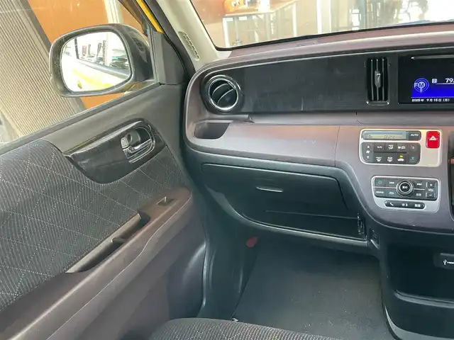 ホンダ Ｎ ＯＮＥ プレミアム Lパッケージ 三重県 2013(平25)年 4万km 黄 ワンオーナー/ディスプレイオーディオ/CD再生/バックカメラ/プッシュスタート/純正14インチアルミホイール/スマートキー/オートライト/純正フロアマット/ETC/取扱説明書/新車時保証書/スペアキー1本