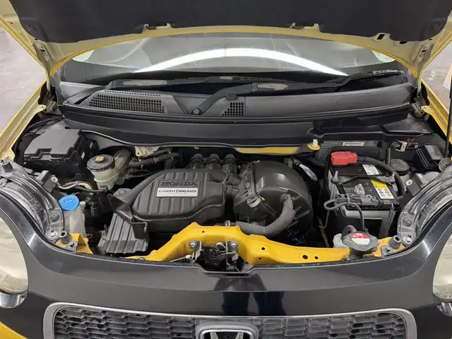 ホンダ Ｎ ＯＮＥ プレミアム Lパッケージ 三重県 2013(平25)年 4万km プレミアムイエローパールⅡ ガソリン/FF/インパネCVT/【OP】純正 6.1インチ スマートフォン連携対応ディスプレイオーディオ/（FM/AM/CD/USB/iPod/HDMI/Bluetooth）/バックカメラ（3ビュー切り替え式）/ETC/安全/・VSA〈ABS＋TCS＋横すべり抑制〉/・サイドカーテンエアバッグシステム/など/装備/・オートエアコン/・オートライト/・プロジェクタータイプディスチャージヘッドライト（HID）/・フロントフォグランプ/・ECON機能/・14インチアルミホイール/・保/取/ディスプレイオーディオ取/・スマートキーx1/など
