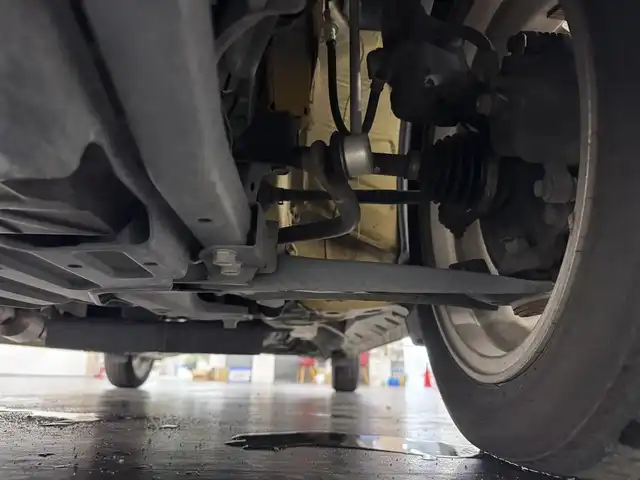ホンダ Ｎ ＯＮＥ プレミアム Lパッケージ 三重県 2013(平25)年 4万km プレミアムイエローパールⅡ ガソリン/FF/インパネCVT/【OP】純正 6.1インチ スマートフォン連携対応ディスプレイオーディオ/（FM/AM/CD/USB/iPod/HDMI/Bluetooth）/バックカメラ（3ビュー切り替え式）/ETC/安全/・VSA〈ABS＋TCS＋横すべり抑制〉/・サイドカーテンエアバッグシステム/など/装備/・オートエアコン/・オートライト/・プロジェクタータイプディスチャージヘッドライト（HID）/・フロントフォグランプ/・ECON機能/・14インチアルミホイール/・保/取/ディスプレイオーディオ取/・スマートキーx1/など