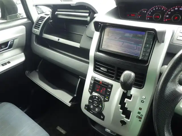 トヨタ ヴォクシー ZS 煌 千葉県 2011(平23)年 7.4万km ボルドーマイカメタリック 両側パワースライドドア/純正HDDナビ/地デジTV/【DVD/CD再生機能　Bluetooth接続】/バックカメラ/ドライブレコーダー（DRV-355）/パドルシフト/ETC/HIDヘッドライト/フォグライト/ウインカーミラー/純正16インチアルミホイル/スマートキー